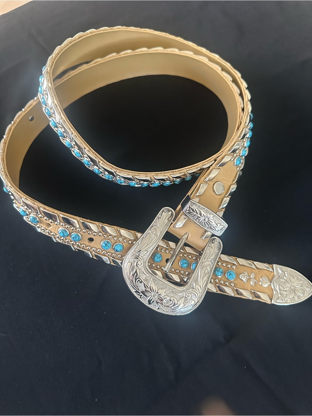 Kippys Tan Belt with Turquoise Stones and Engraved Silver Buckle - Picture 2 of 11